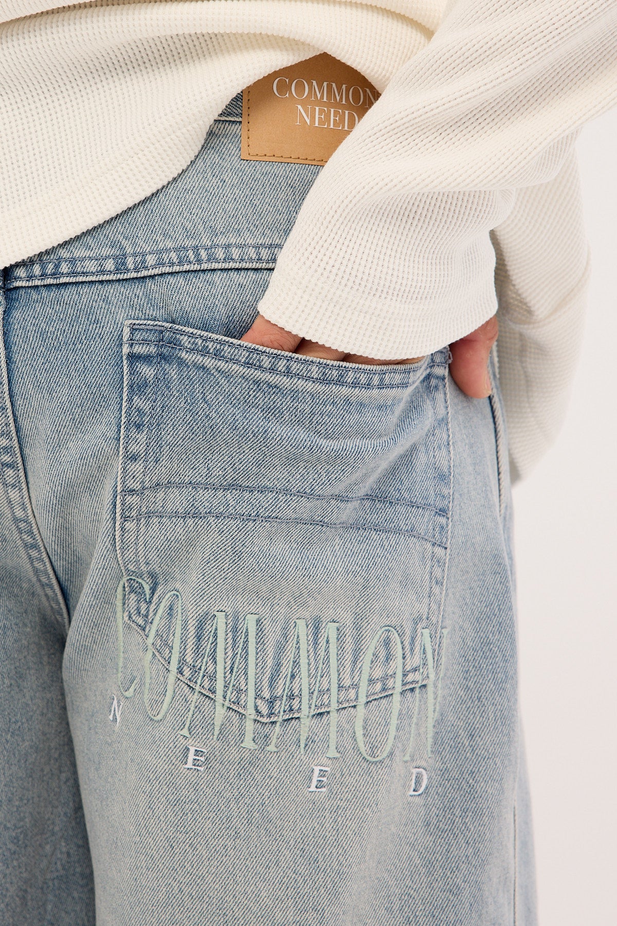 Common Need First Class Denim Jort Cloud Blue Denim - Image 7