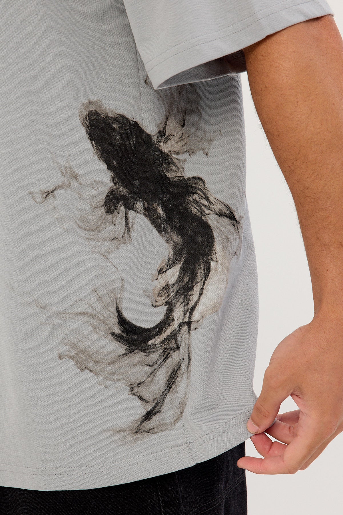 Common Need Formless Heavyweight Easy Tee Ice Grey - Image 3