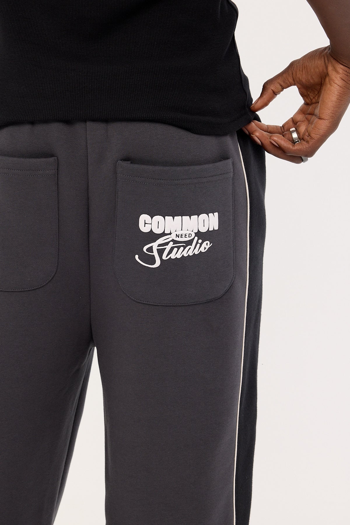 Common Need Gallery Panel Sweatpant Washed Black - Image 5
