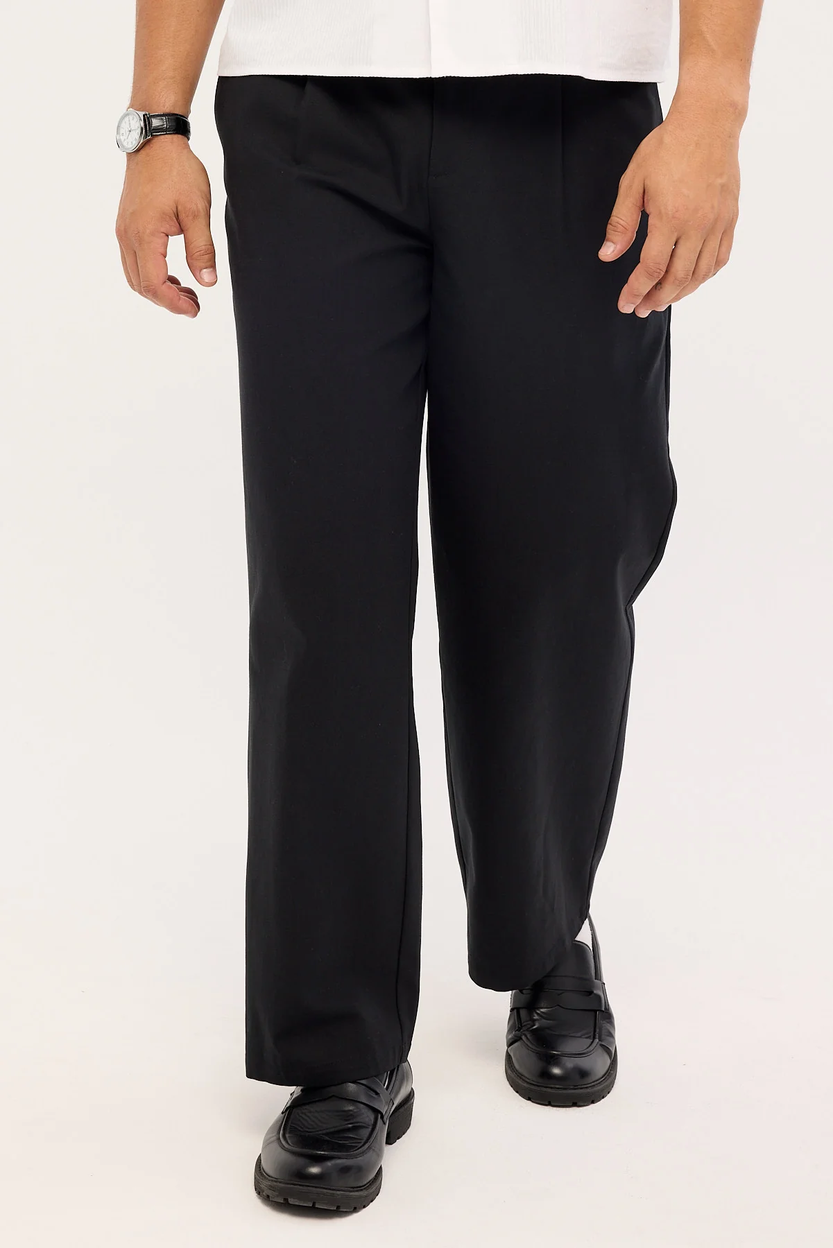 Common Need Garrison Pleated Tailored Trouser Black - Image 2
