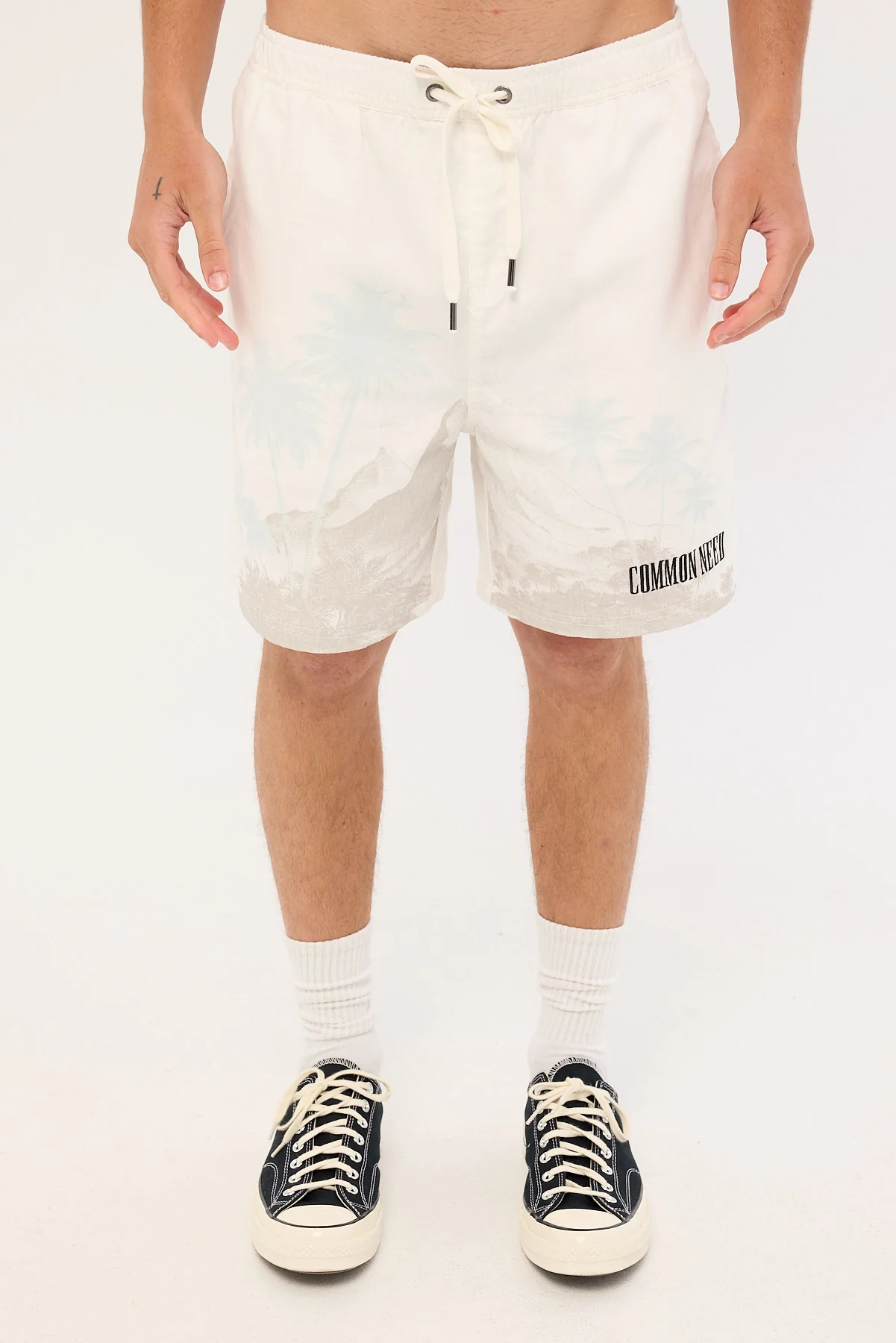 Common Need Horizon Elastic Waist Short White - Image 7