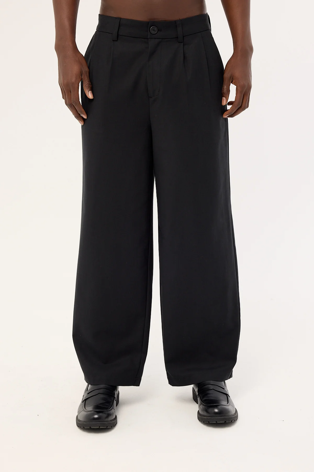 Common Need Jaxon Baggy Tailored Trouser Black - Image 8
