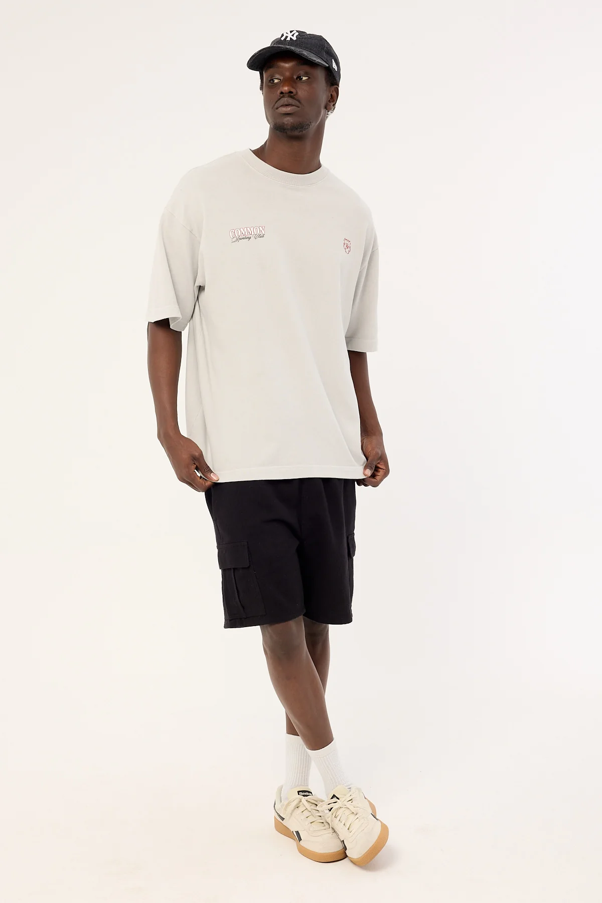 Common Need Jungle Relaxed Cargo Short Black - Image 2