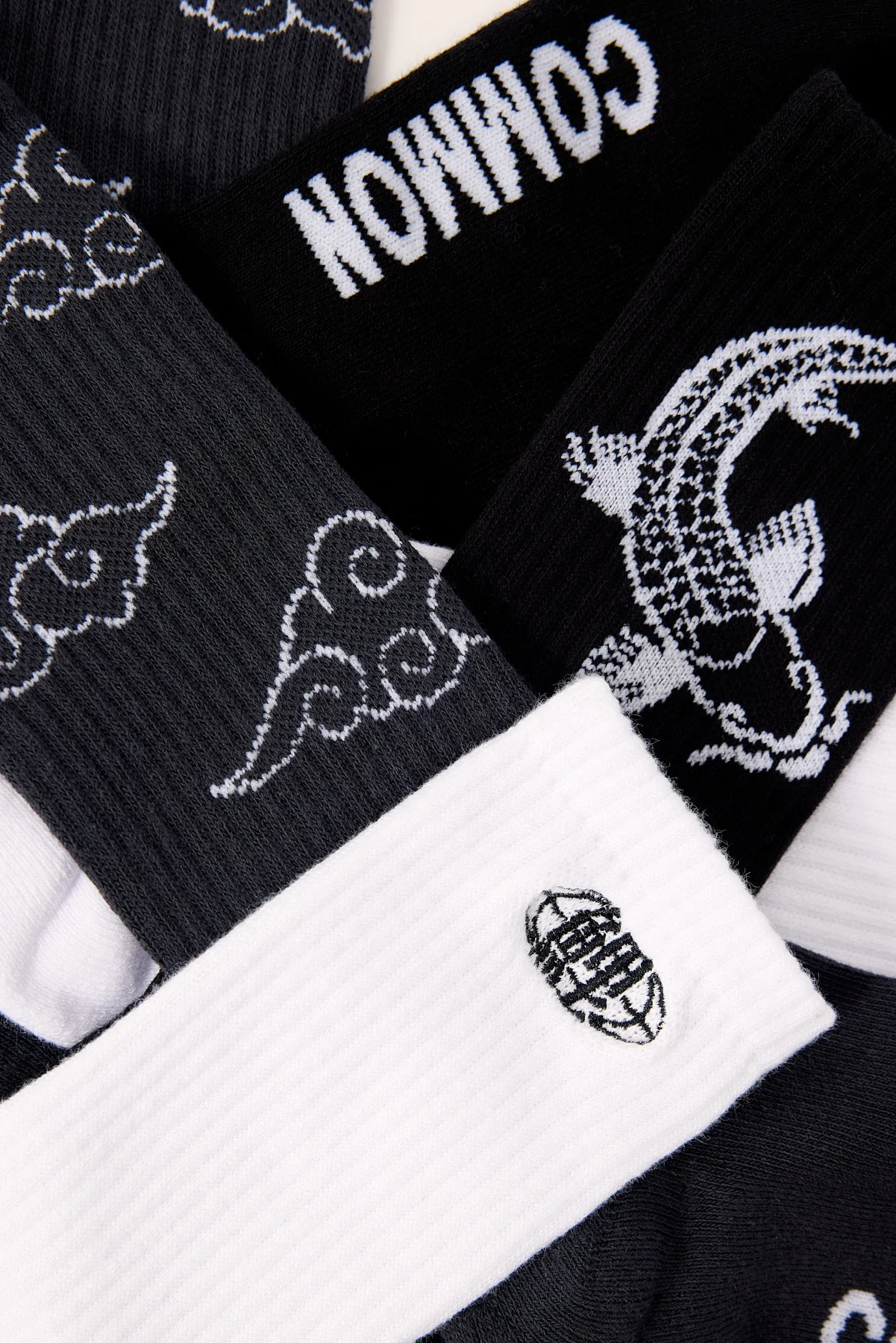 Common Need Koi Fish Sock 3 Pack Black/Dark Grey/White - Image 2