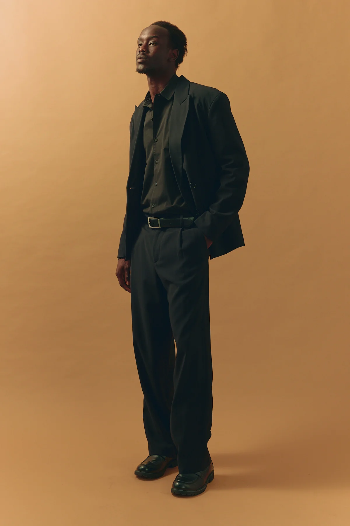 Common Need Leo Double Breasted Relaxed Blazer Black - Image 2