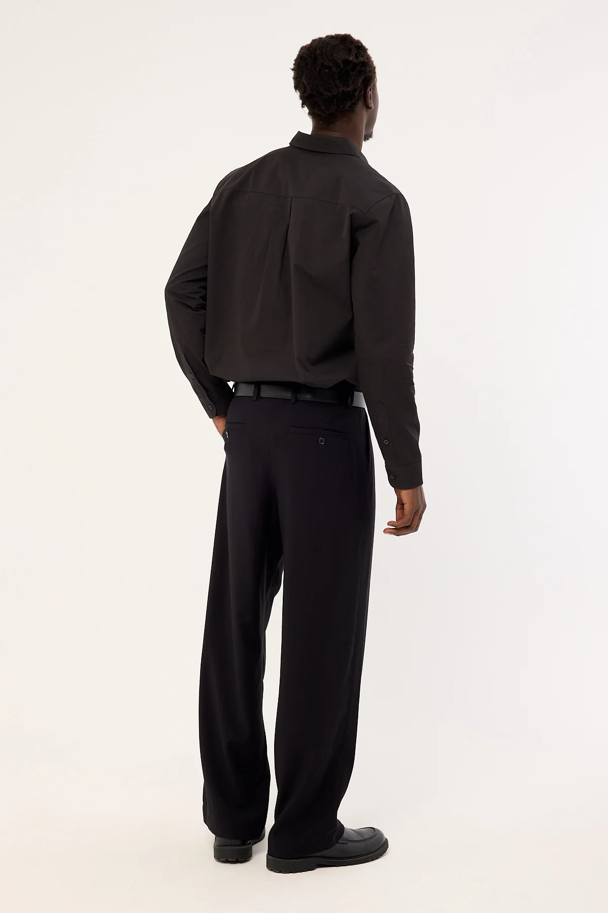 Common Need Leo Relaxed Tailored Trouser Black - Image 7