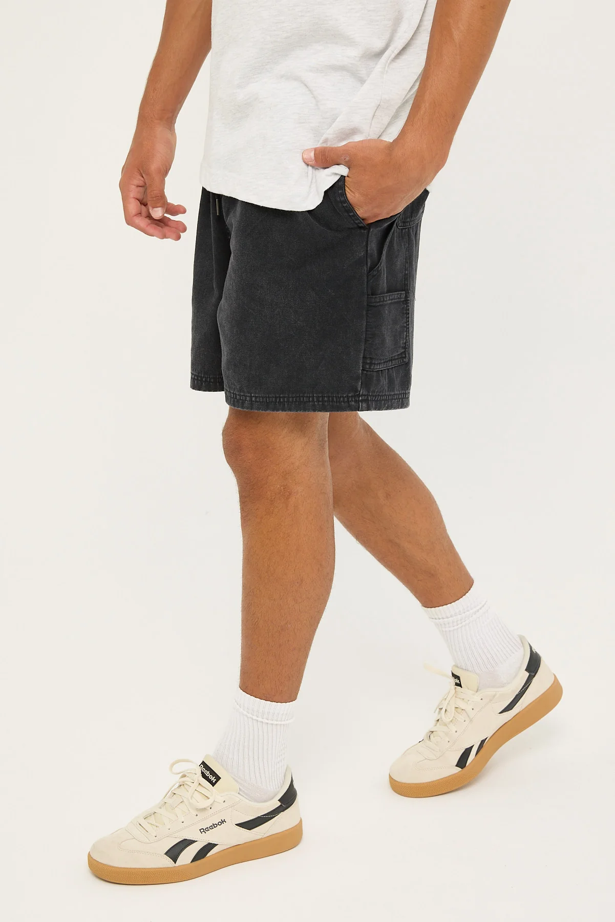 Common Need Lucas Elastic Waist Carpenter Short Washed Black - Image 4