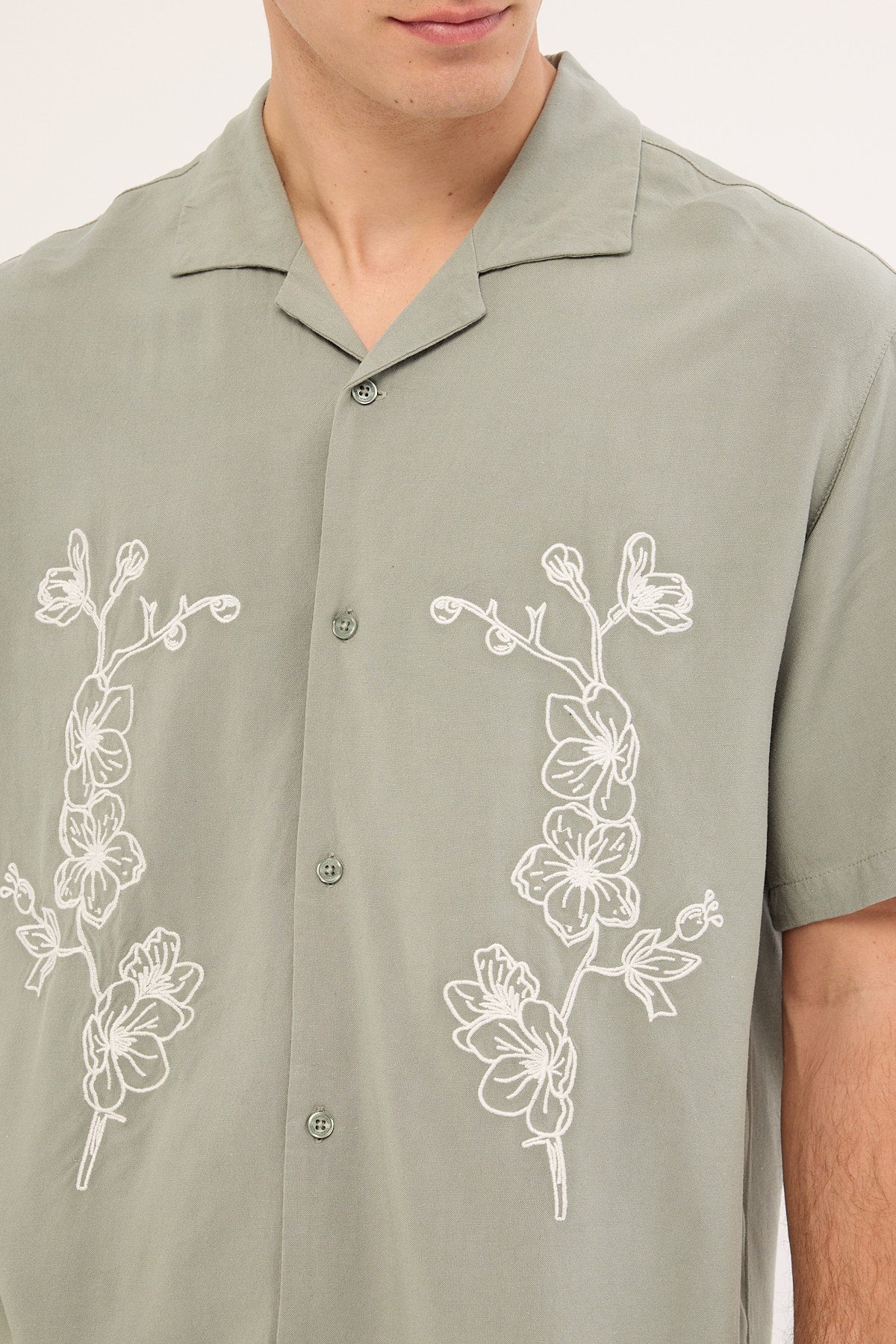 Common Need Nobana Resort Shirt Sage - Image 3