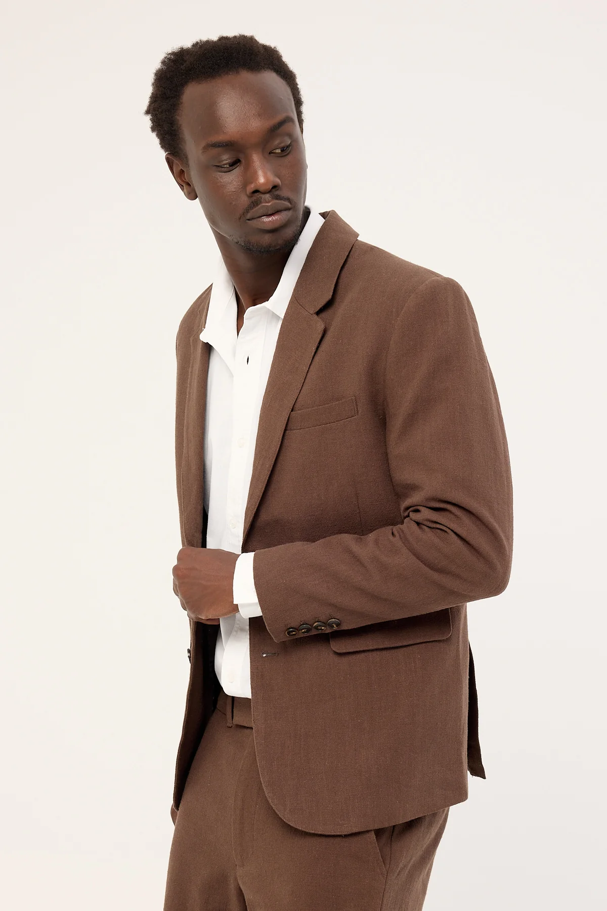 Common Need Oliver Classic Linen Blazer Brown - Image 4