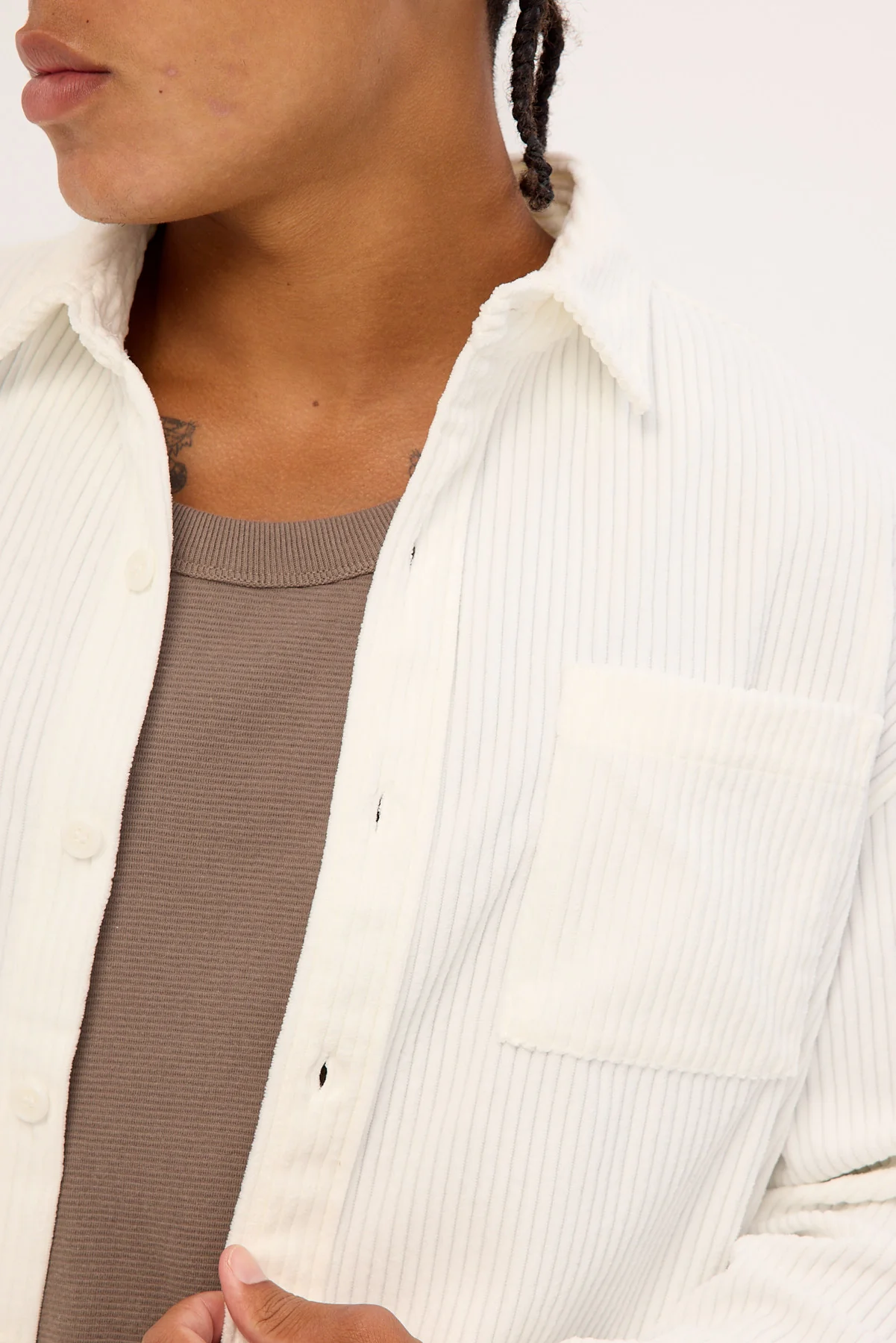 Common Need Otis Cropped Cord Overshirt Off White - Image 3
