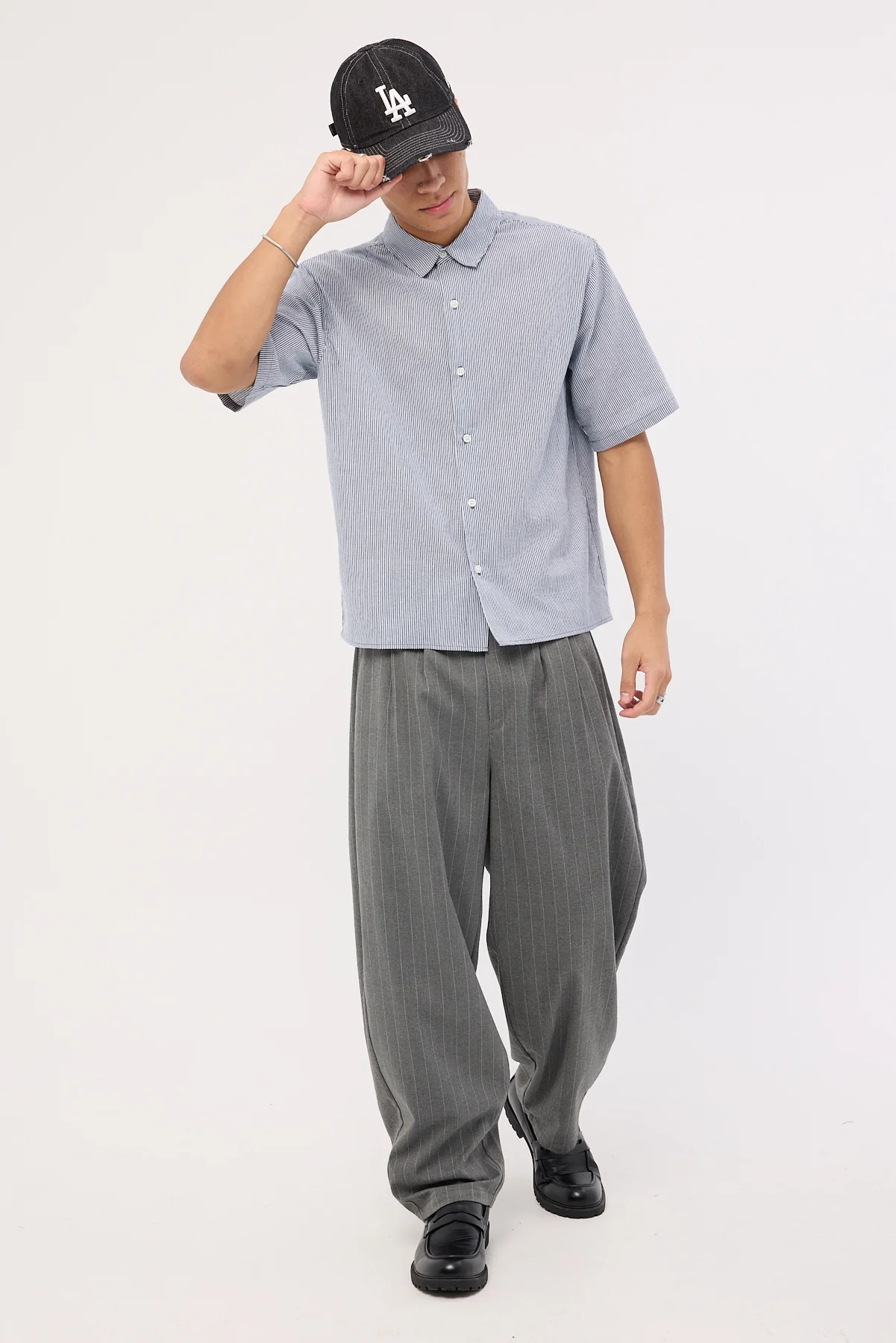 Common Need Pathfinder Organic Cropped Boxy Shirt Navy Stripe - Image 2