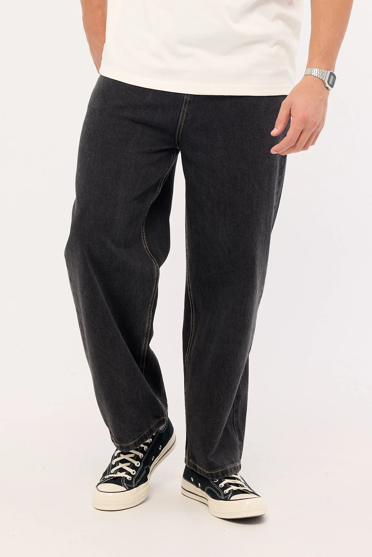 Common Need Refine Baggy Jean Washed Black - Image 2
