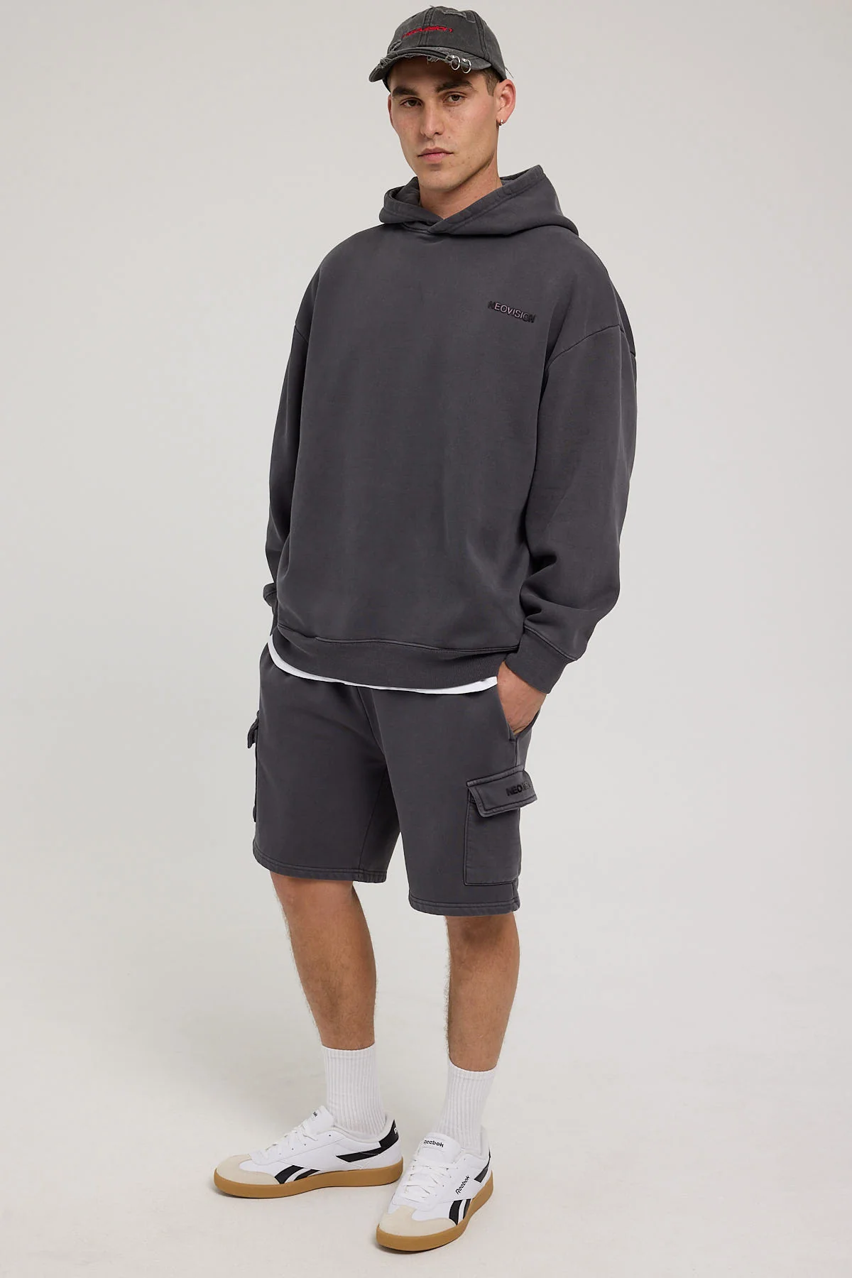 Neovision Relaxed Cargo Sweatshort Washed Black - Image 2