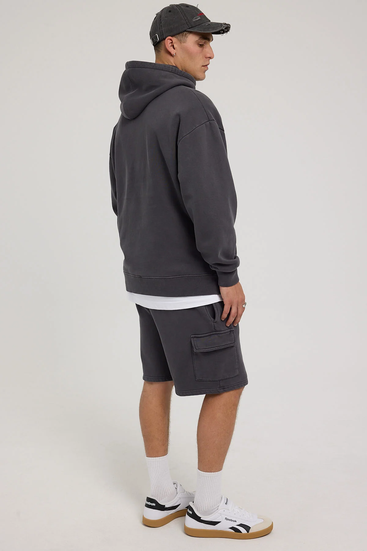 Neovision Relaxed Cargo Sweatshort Washed Black - Image 3