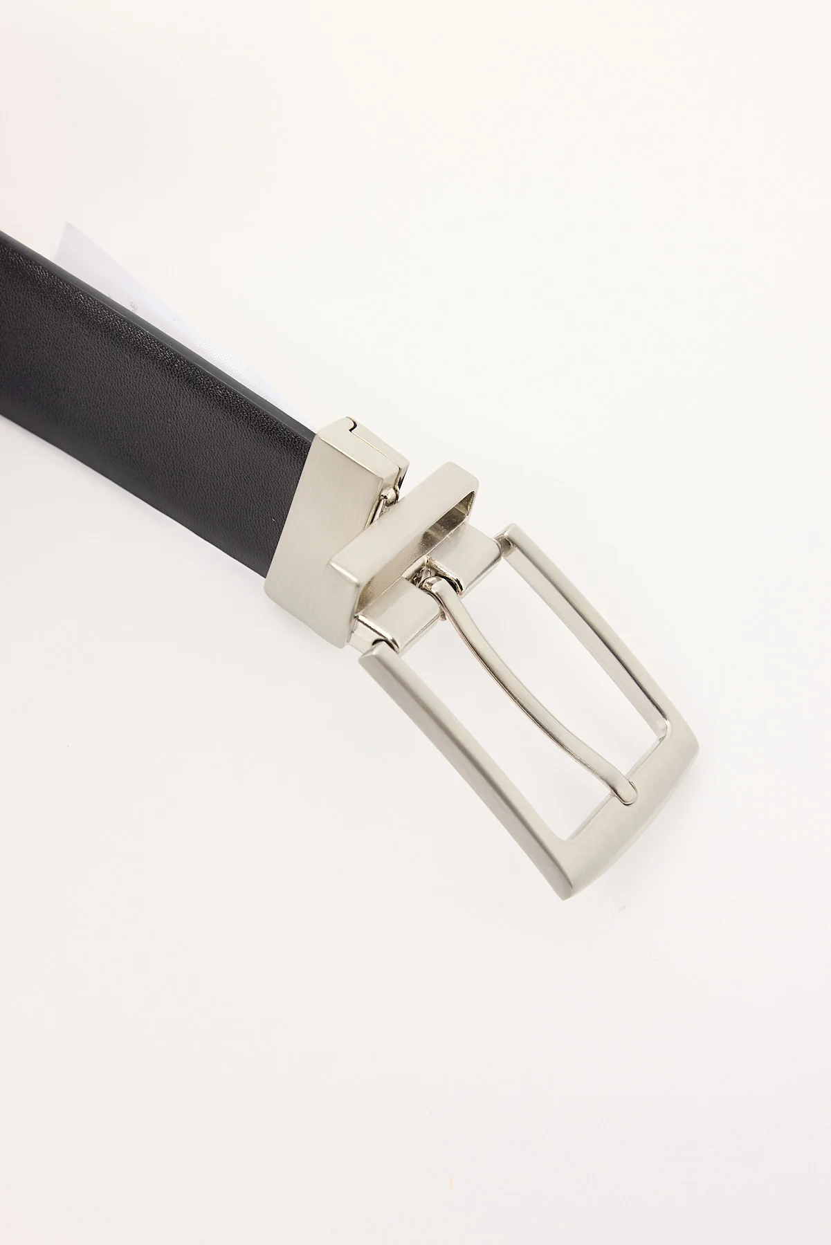 Common Need Reversible Leather Belt Black/Brown - Image 3