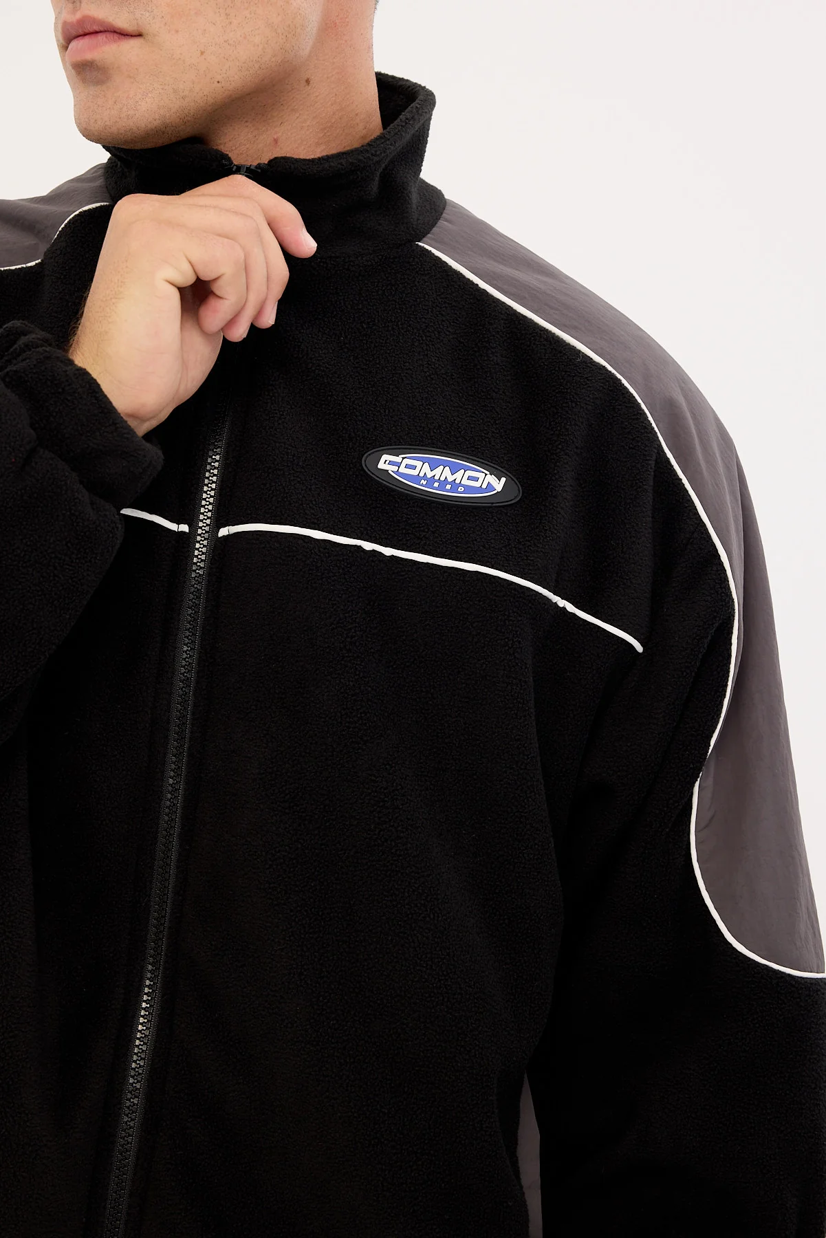 Common Need Rule Polar Fleece Panel Jacket Off Black - Image 3