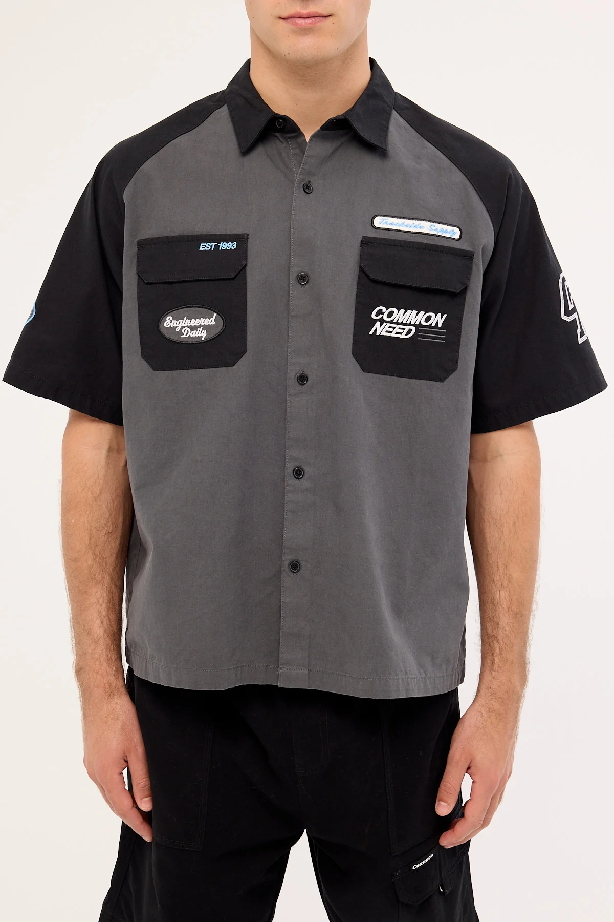 Common Need Ryder Boxy Standard Raglan Shirt Washed Black - Image 7