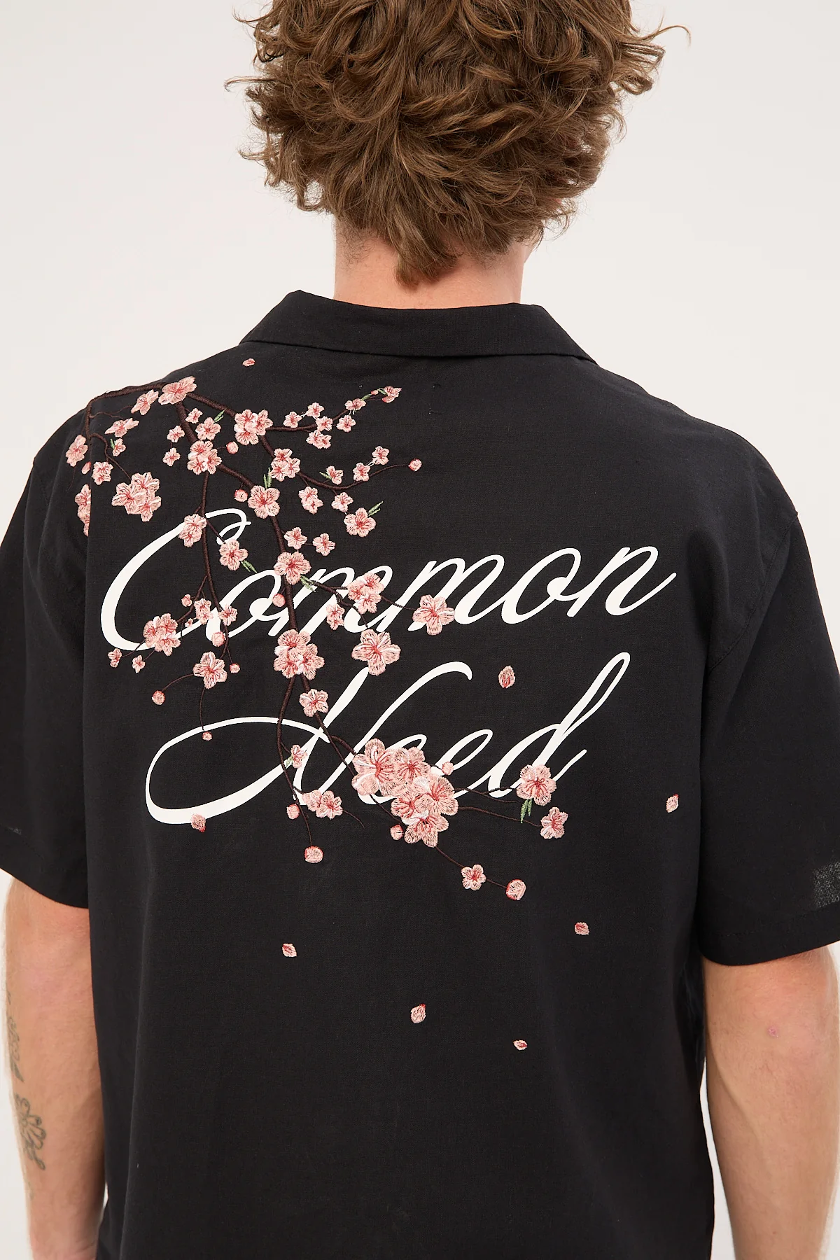 Common Need Sakura Resort Shirt Off Black - Image 5