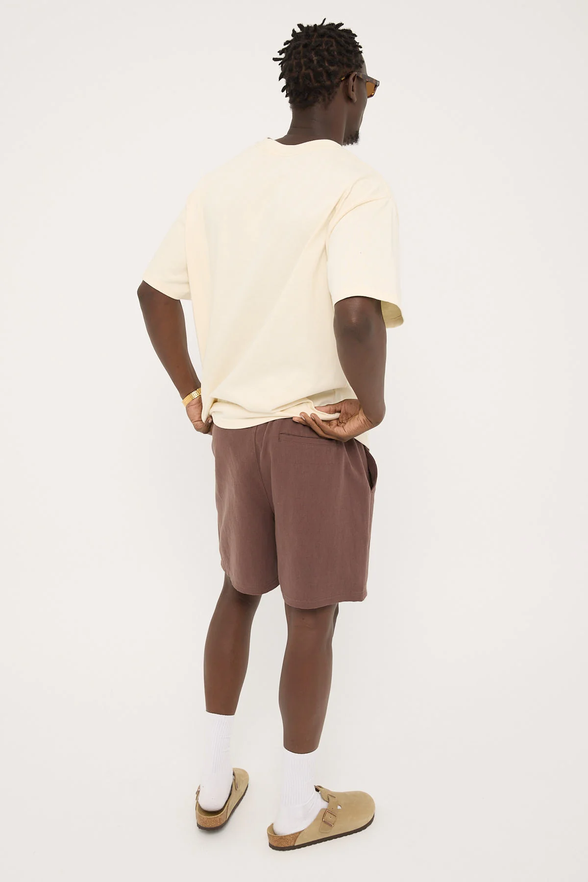 Common Need Santorini Elastic Waist Short Dark Brown - Image 6