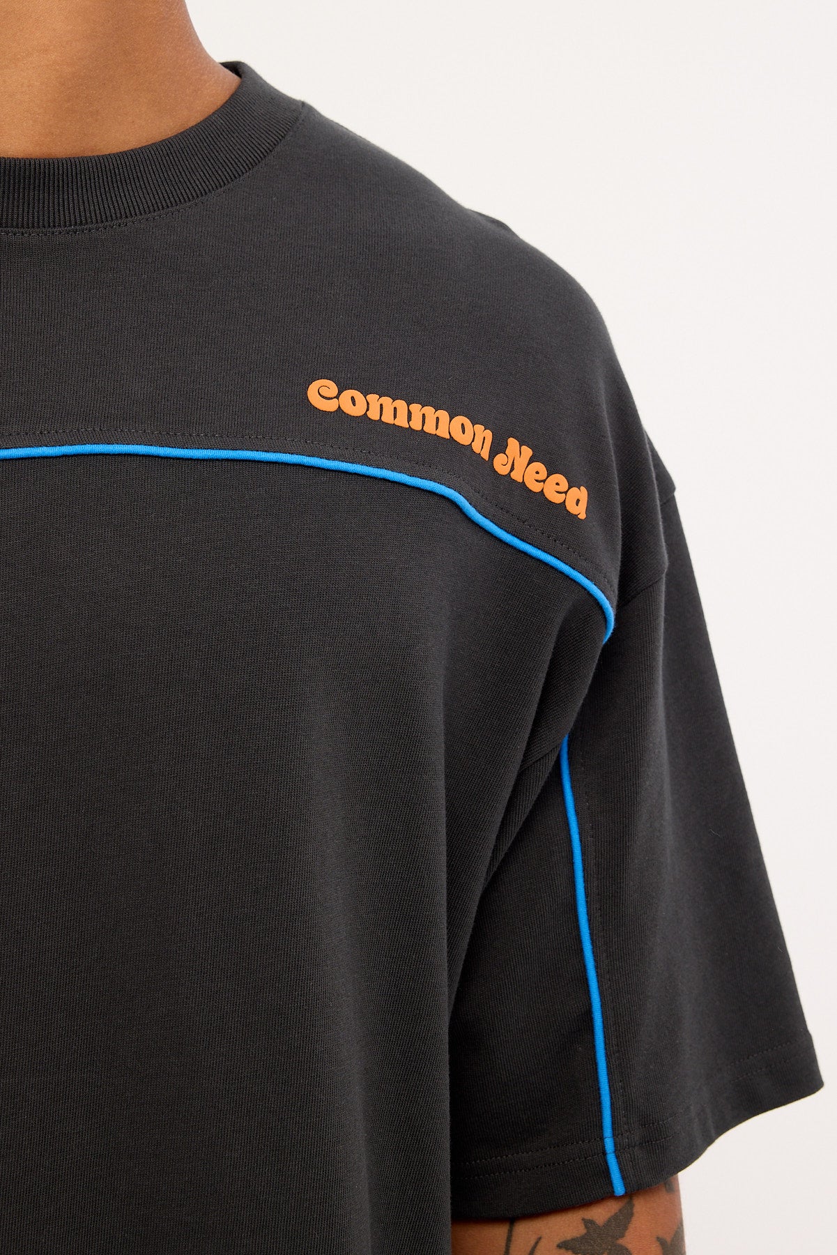 Common Need Shack Heavyweight Easy Tee Onyx - Image 4