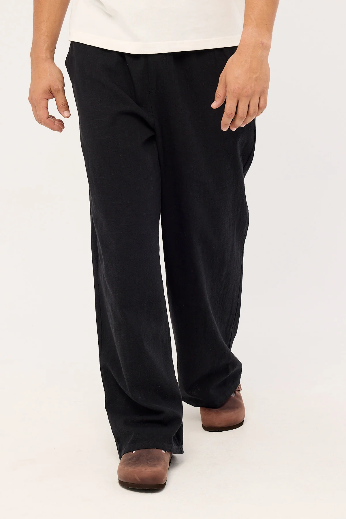 Common Need Sorrento Baggy Linen Pant Black - Image 2