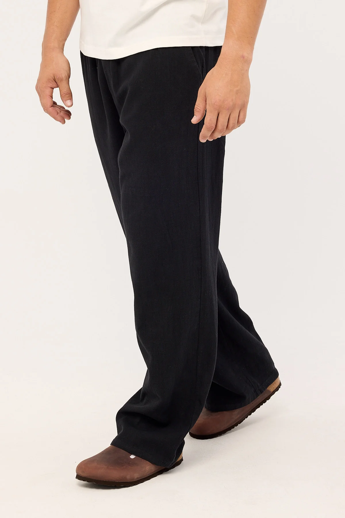 Common Need Sorrento Baggy Linen Pant Black - Image 3