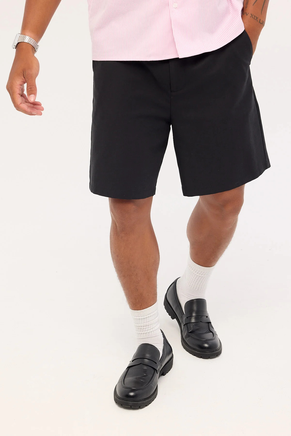 Common Need Strata Tailored Short Black - Image 2