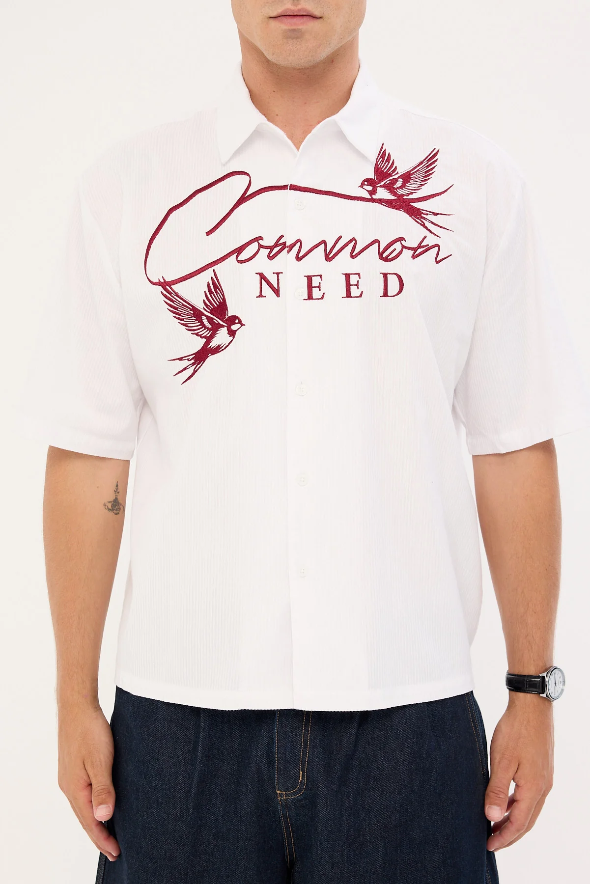 Common Need Swallows Boxy Cropped Shirt White Stripe - Image 6