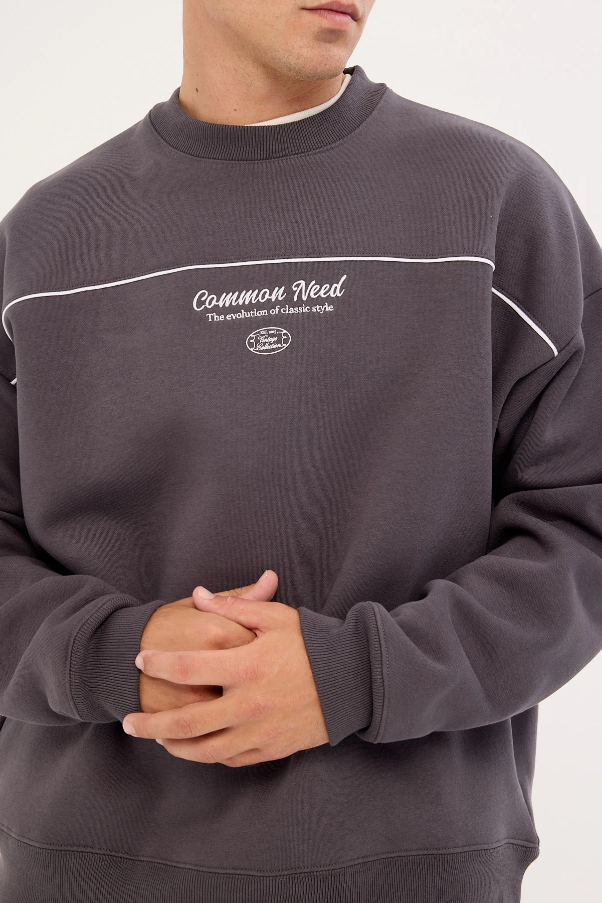 Common Need Tempo Crew Sweater Washed Black - Image 3