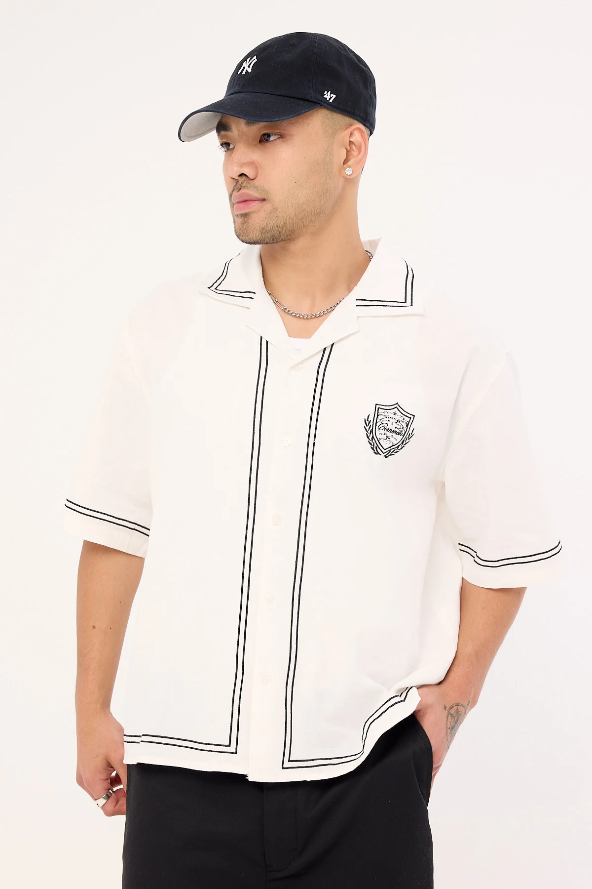 Common Need Token Boxy Cropped Resort Shirt White - Image 2