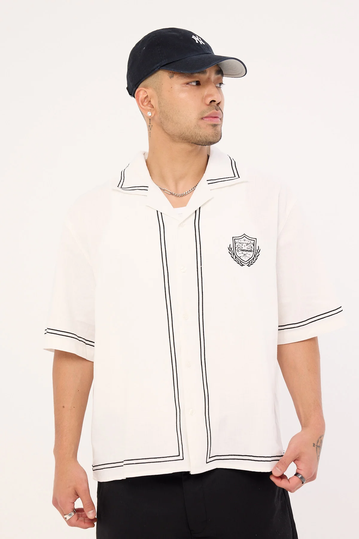 Common Need Token Boxy Cropped Resort Shirt White - Image 4