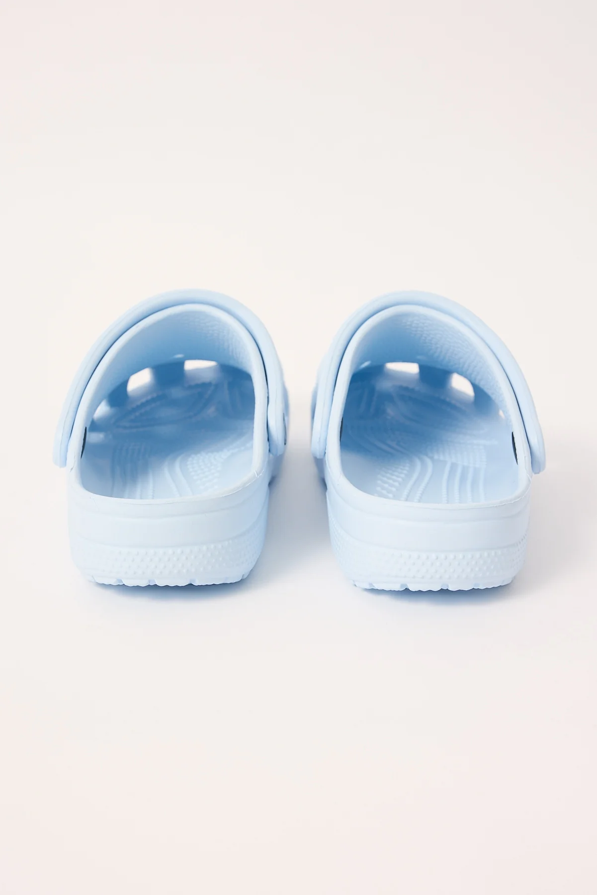 Crocs Classic Clog Blue Frost - Image 3