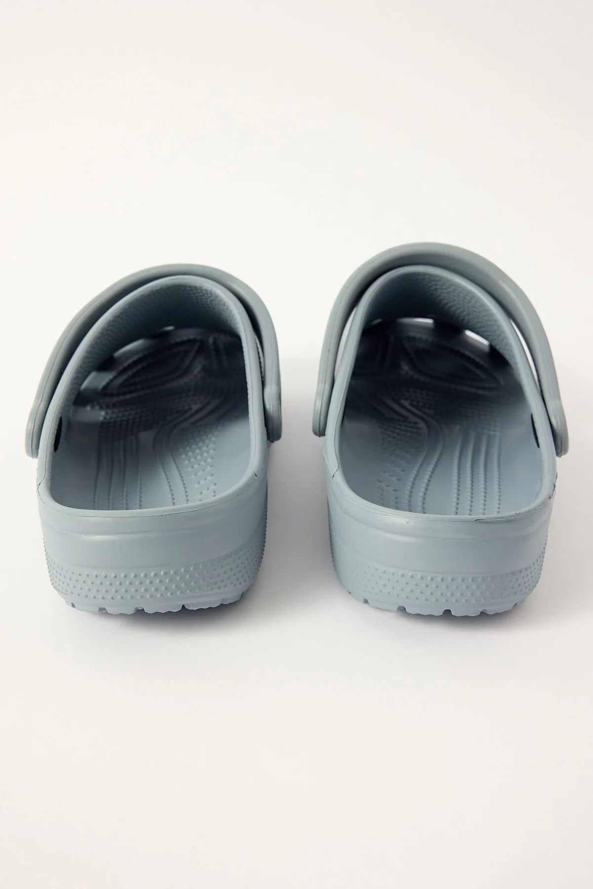 Crocs Classic Clog Concrete - Image 3
