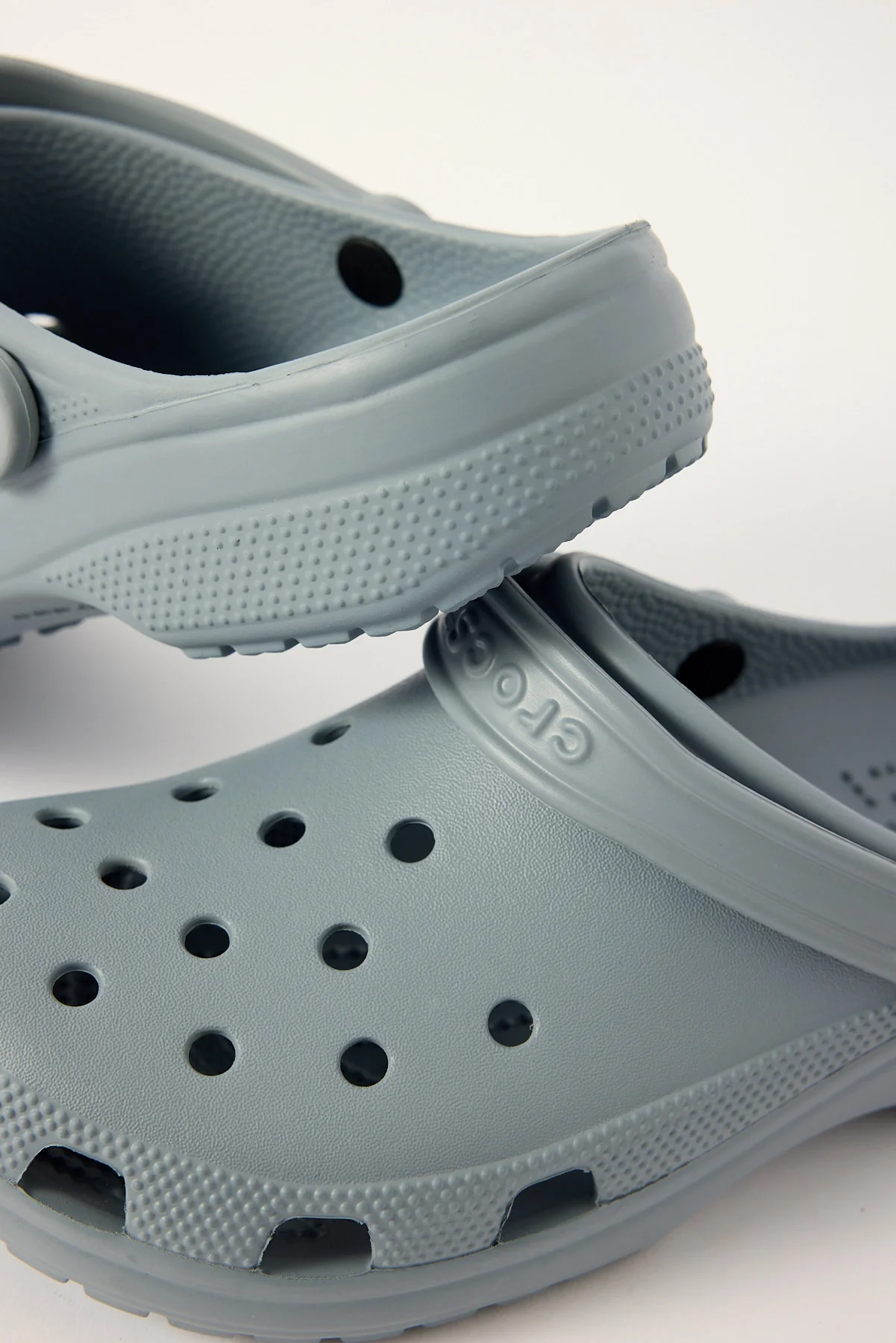 Crocs Classic Clog Concrete - Image 4