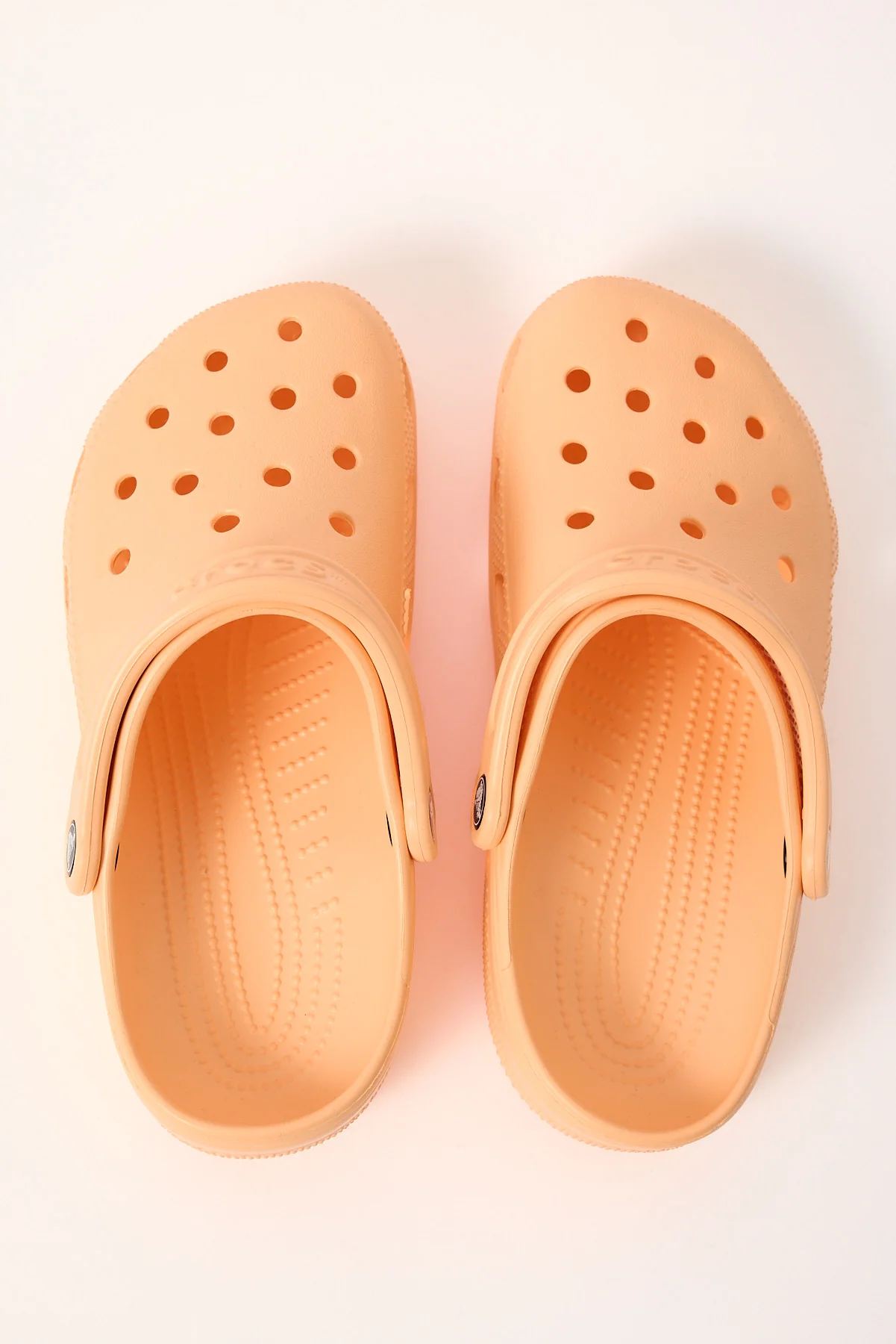 Crocs Classic Clog Electric Sunstone - Image 2