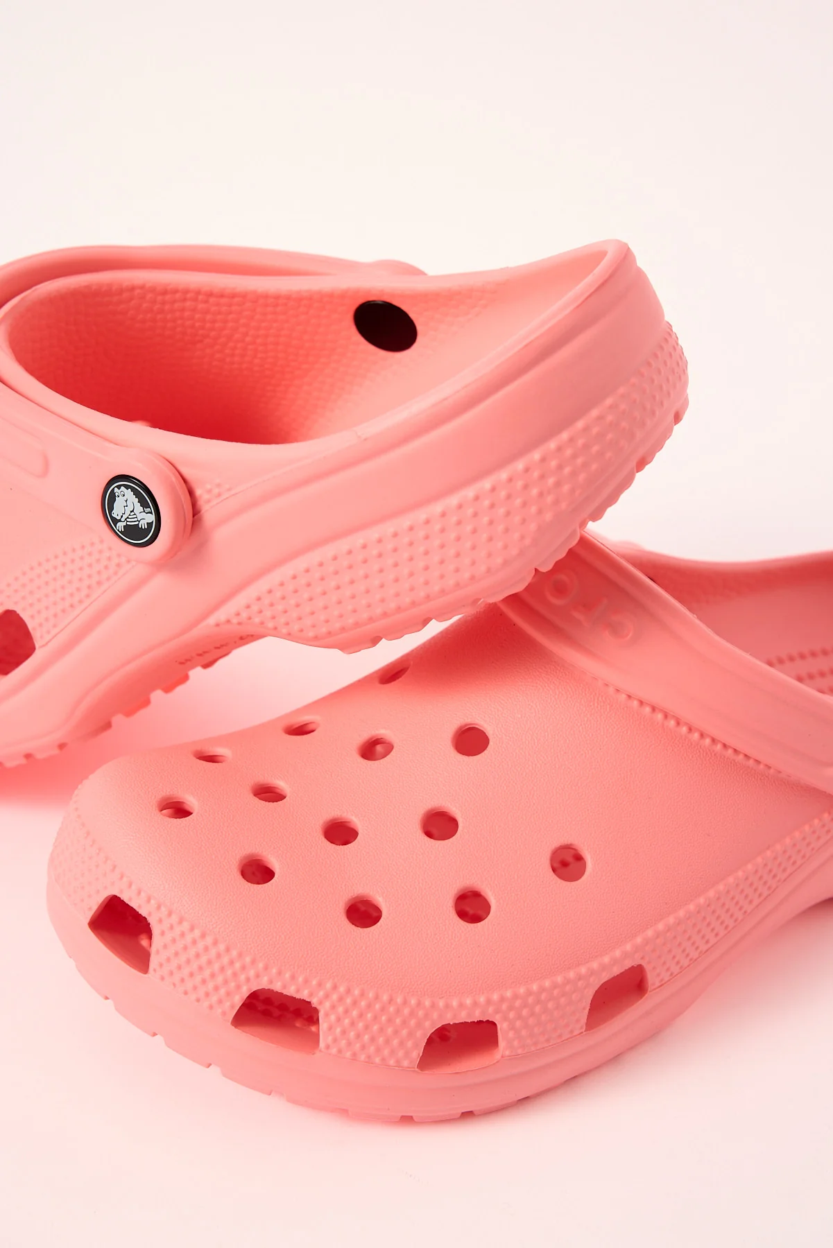 Crocs Classic Clog Guava - Image 4