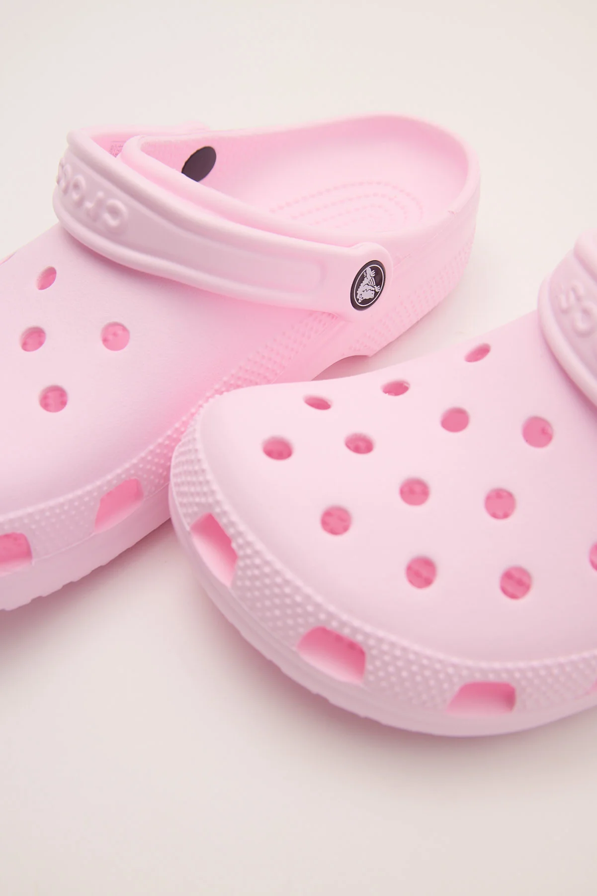 Crocs Classic Clog Pink Milk - Image 2