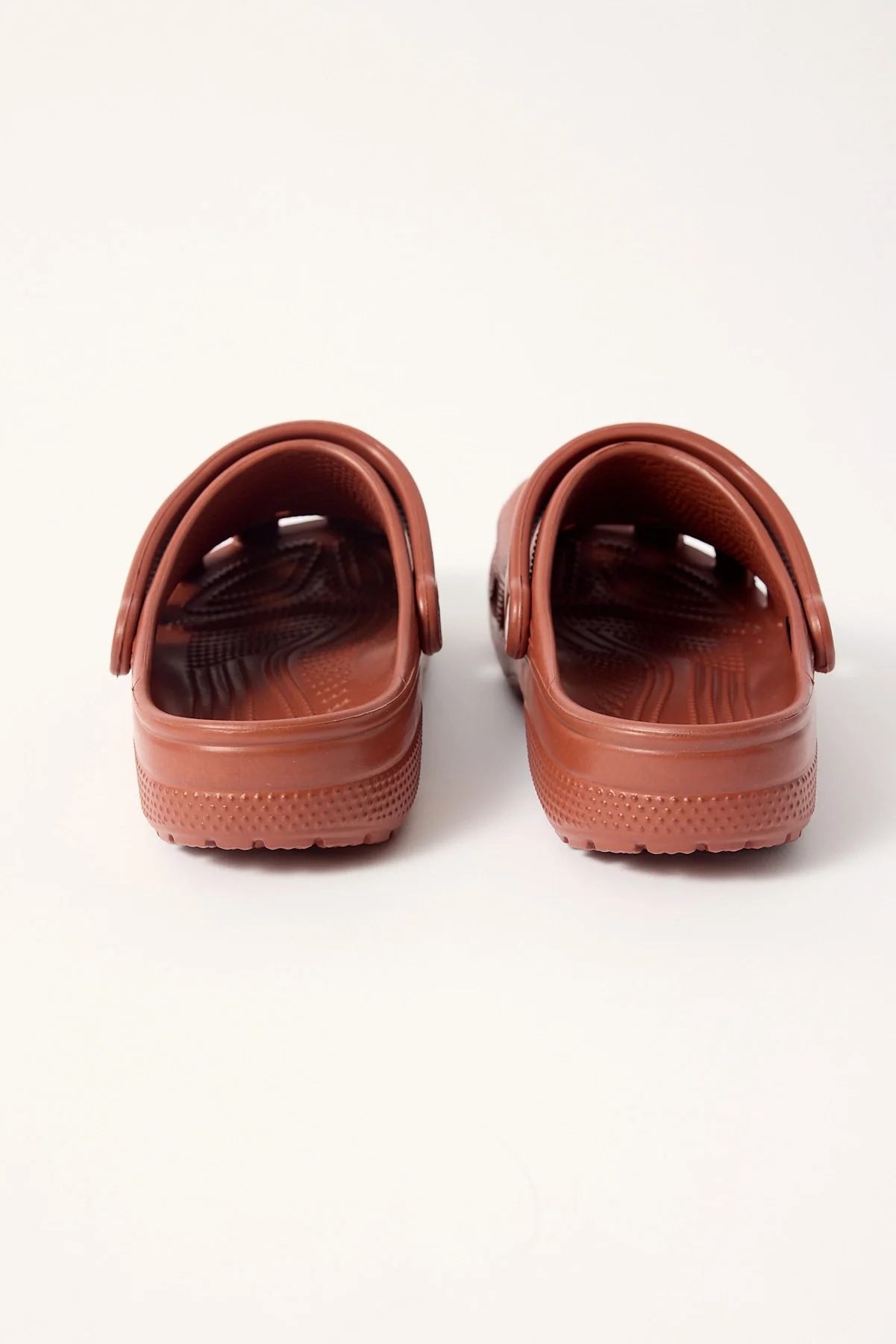Crocs Classic Clog Rust - Image 3