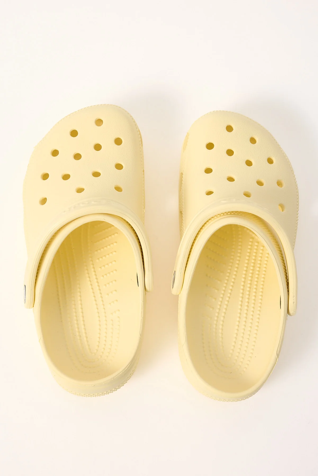 Crocs Classic Clog Yellow Light - Image 2