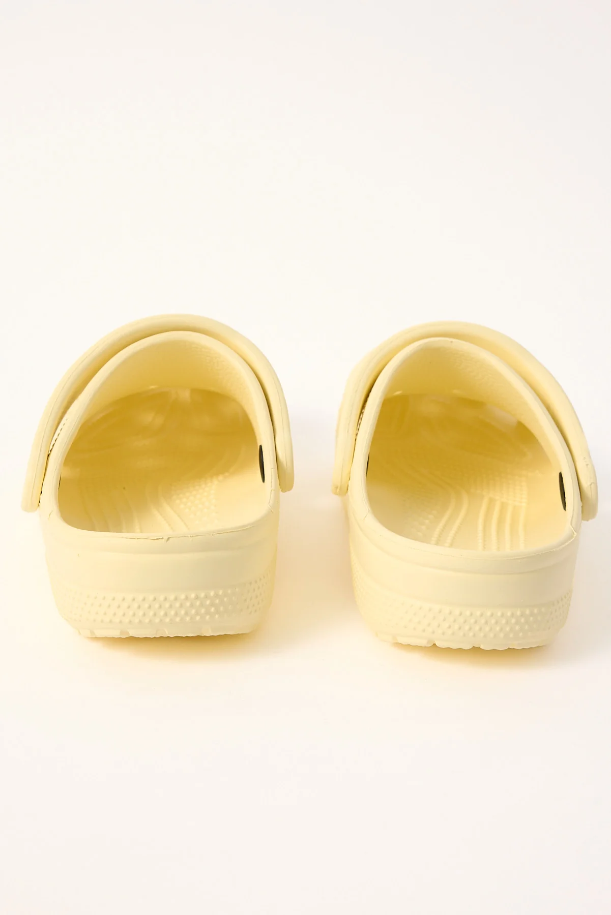 Crocs Classic Clog Yellow Light - Image 3