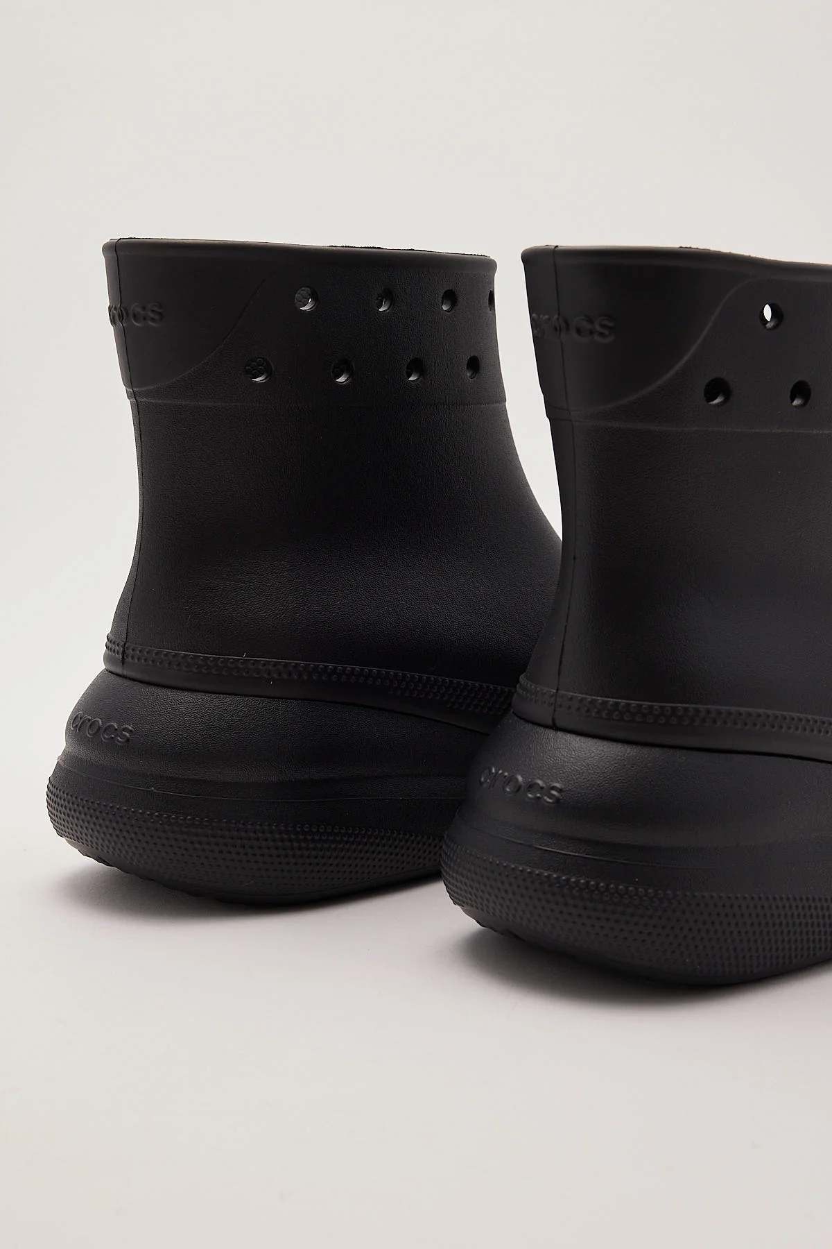 Crocs Crush Boot Black - Image 2