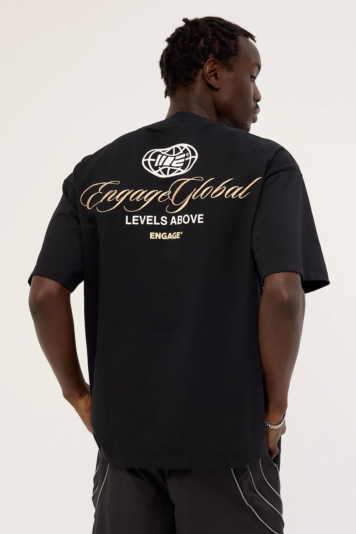 Engage Global Script Oversized Tee Black - Image 5