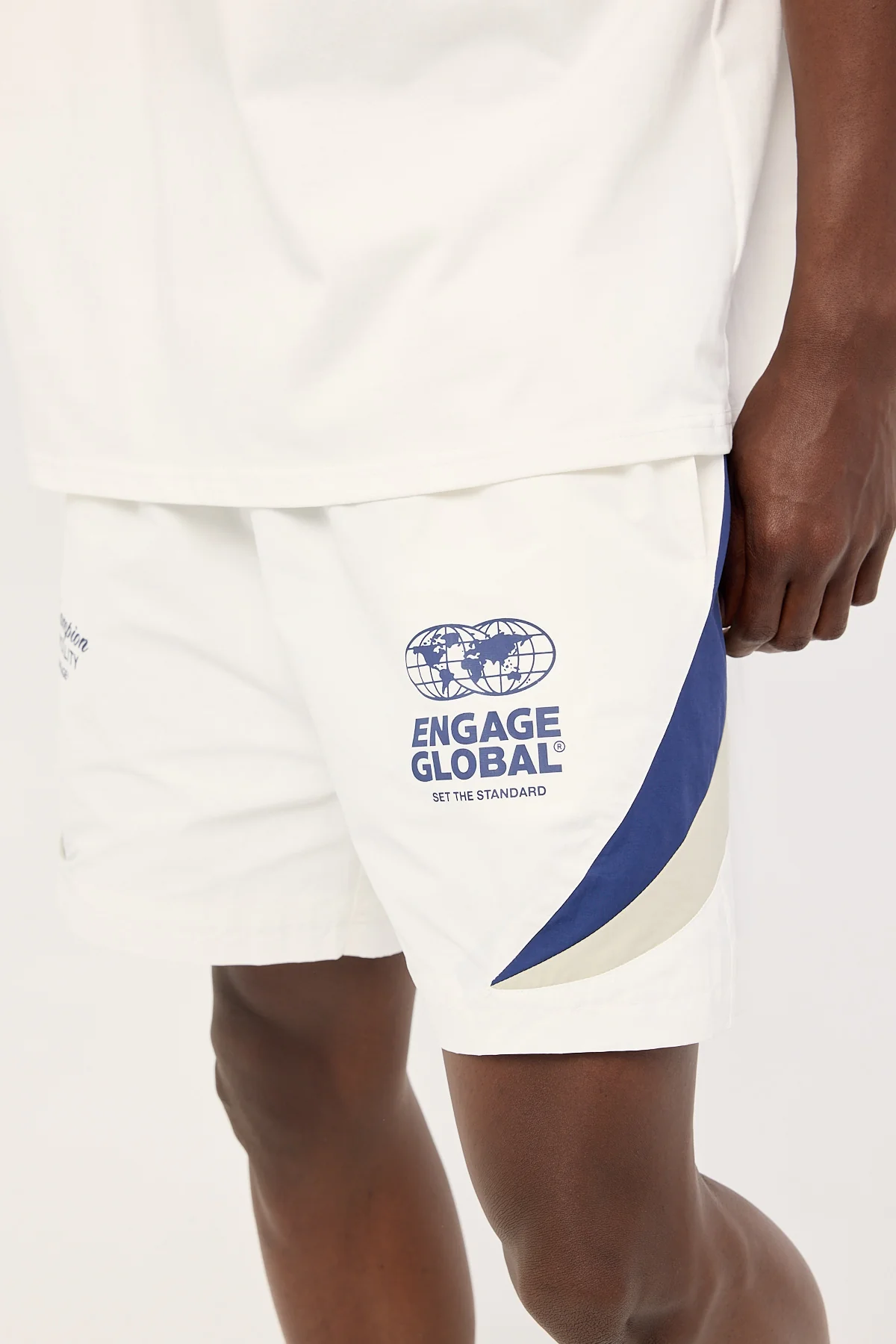 Engage Global Short Off White - Image 5