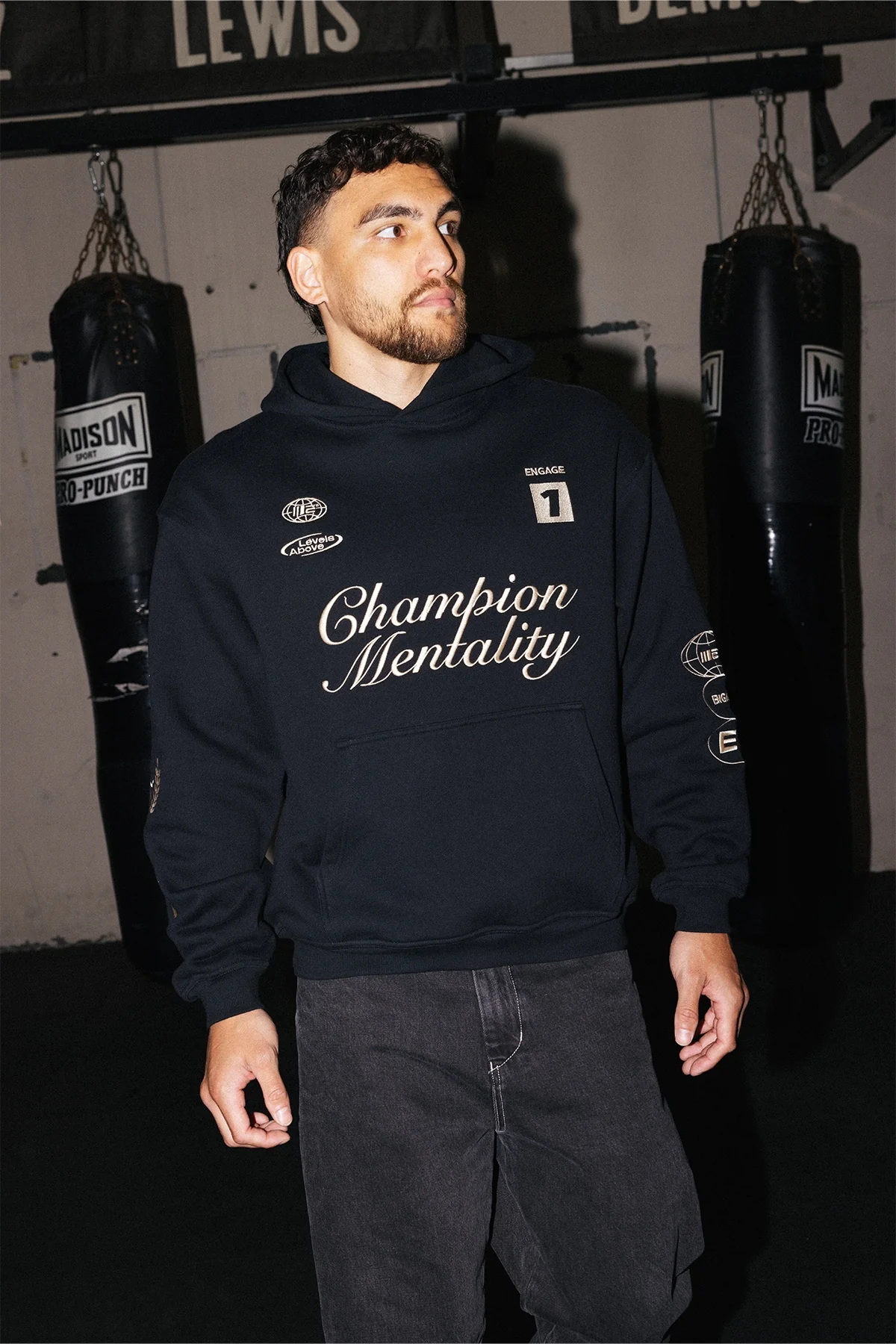 Engage Gloves Up Hoodie Black