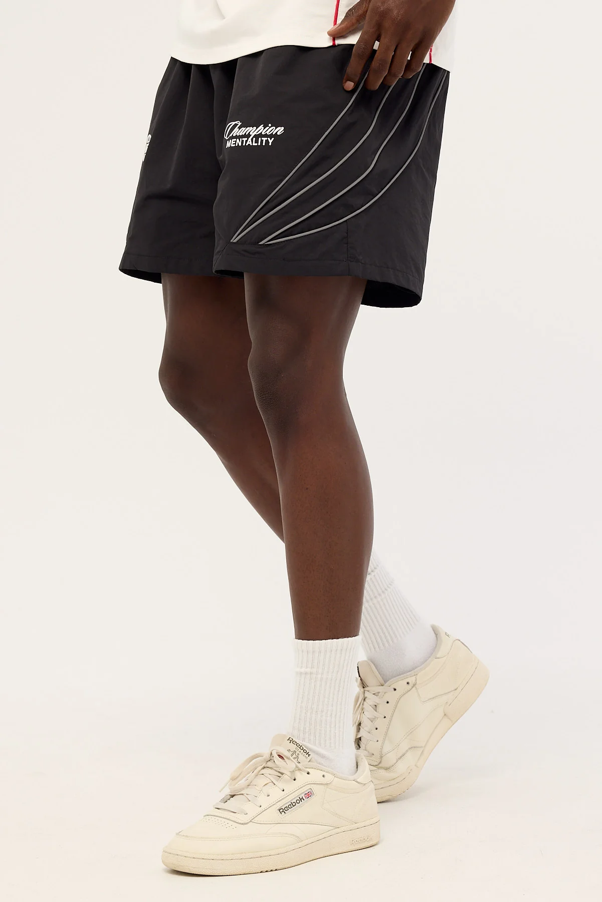 Engage Reflective Global Short Black - Image 3