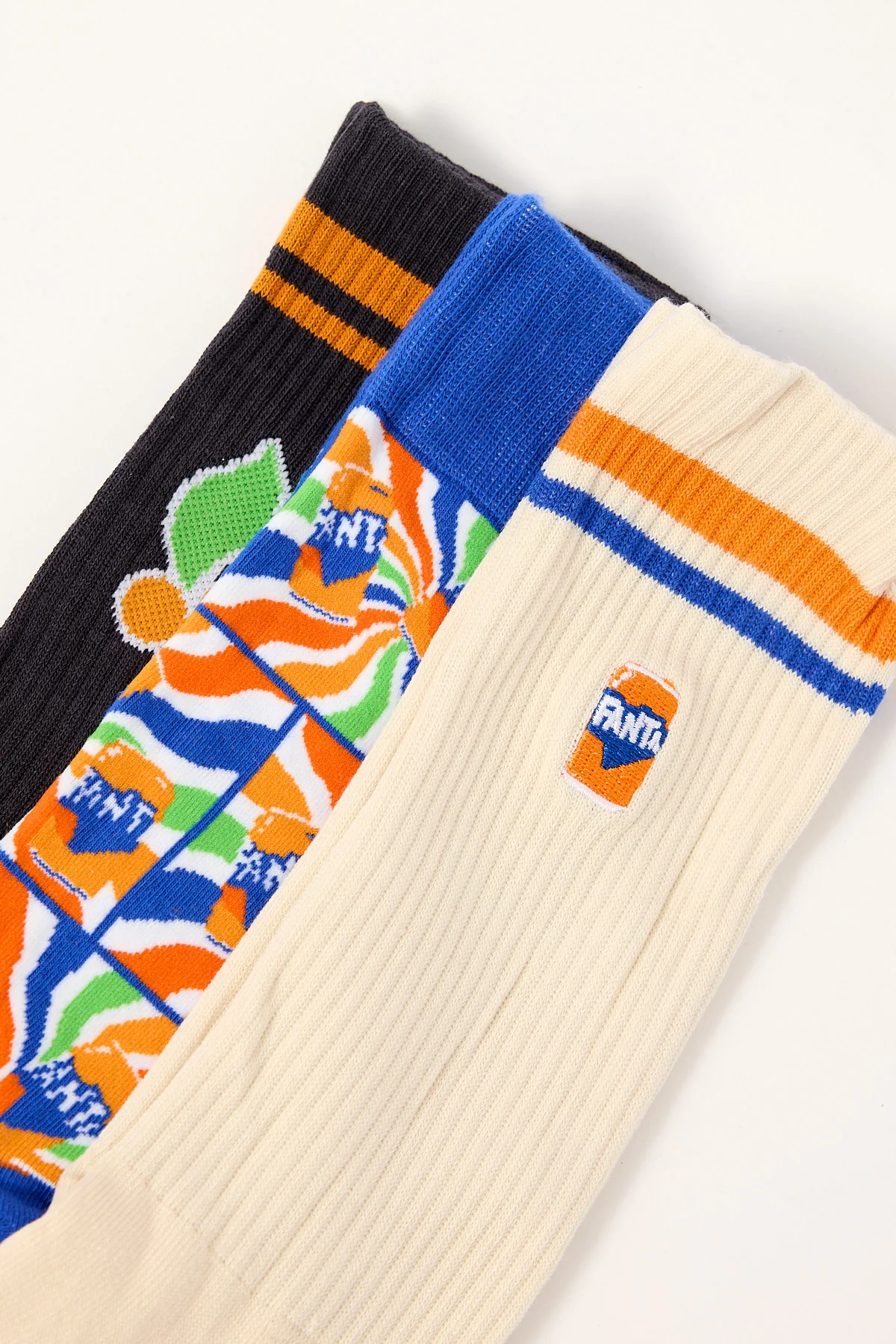 Footies Fanta Retro Sneaker Sock 3 Pack Gift Can Multi - Image 2
