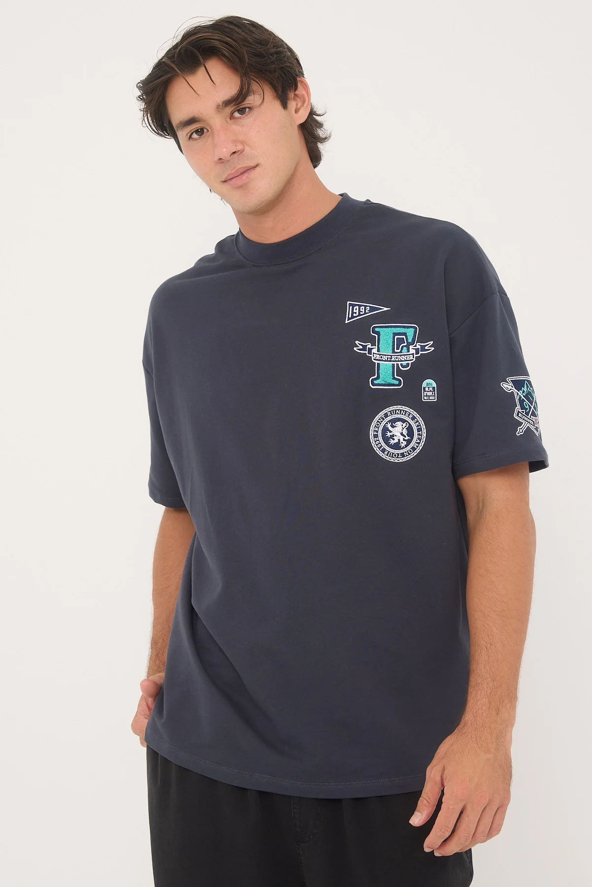 Front Runner Coureur Avant Tee Navy - Image 5