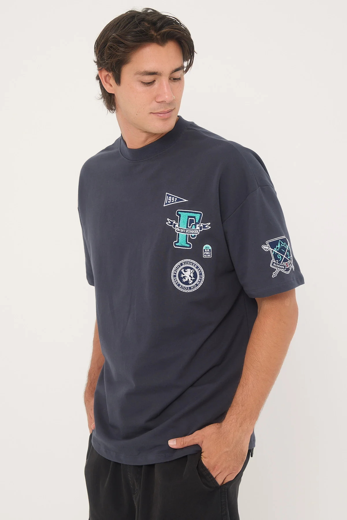 Front Runner Coureur Avant Tee Navy - Image 7