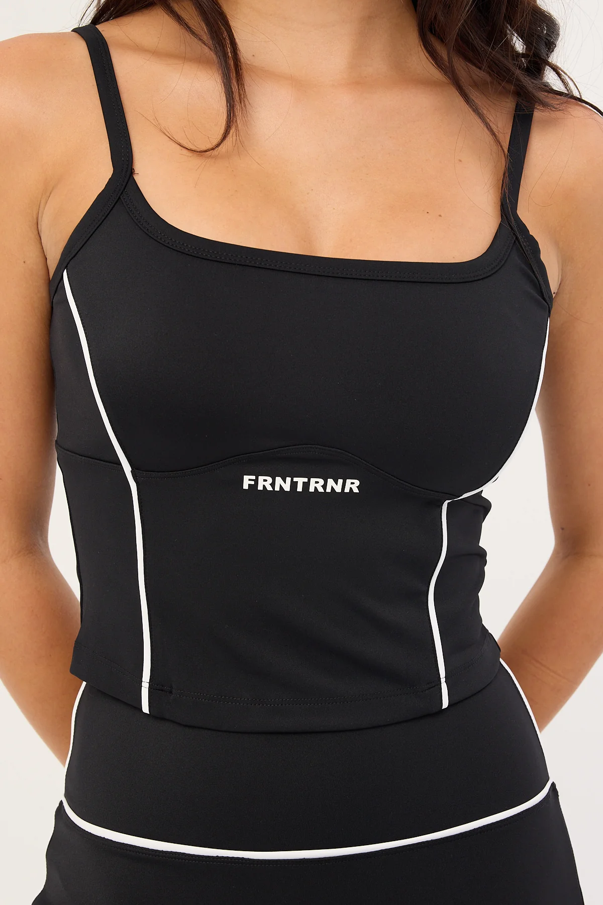 Front Runner FRNTRNR Contour Tank Black - Image 4