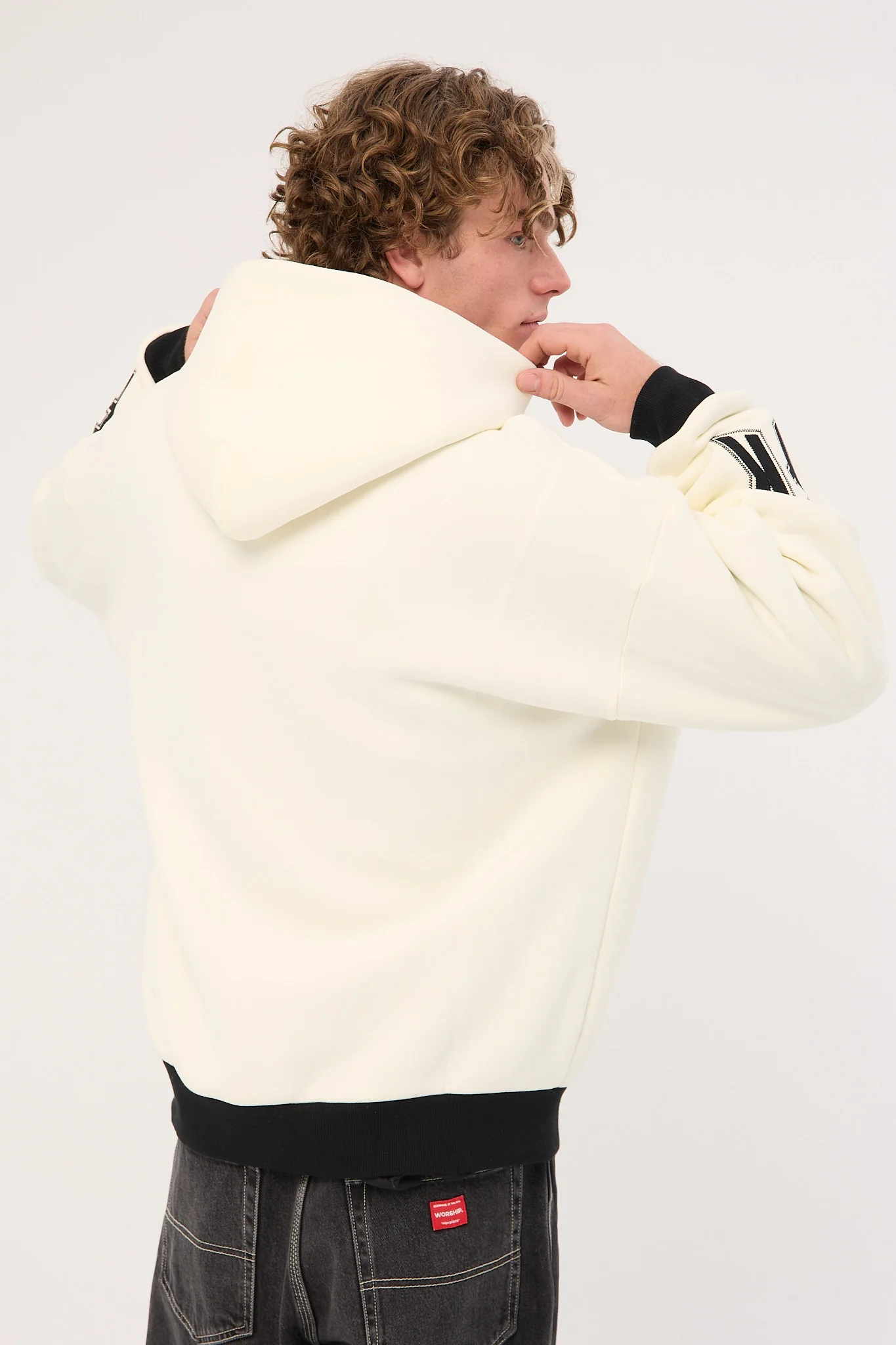 Front Runner FRNTRNR Hoodie Vanilla - Image 4